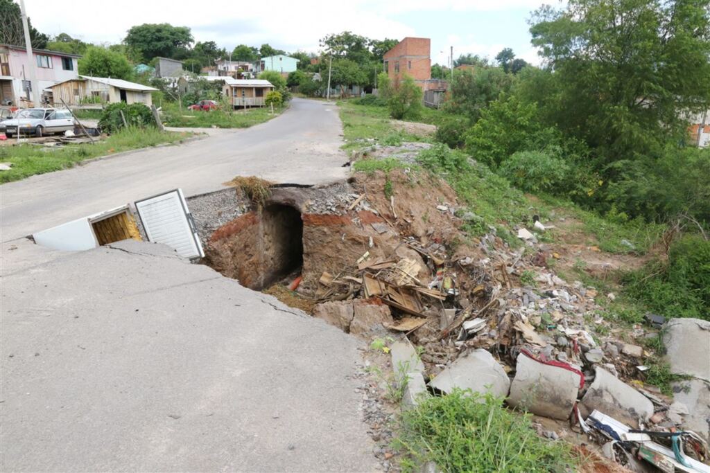 Ações para conserto de buracos em ruas e estradas de Santa Maria devem começar em janeiro
