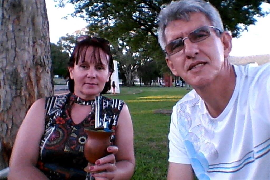 Foto: Arquivo Pessoal - Com a esposa no Parque da Medianeira, aproveitando um final de semana