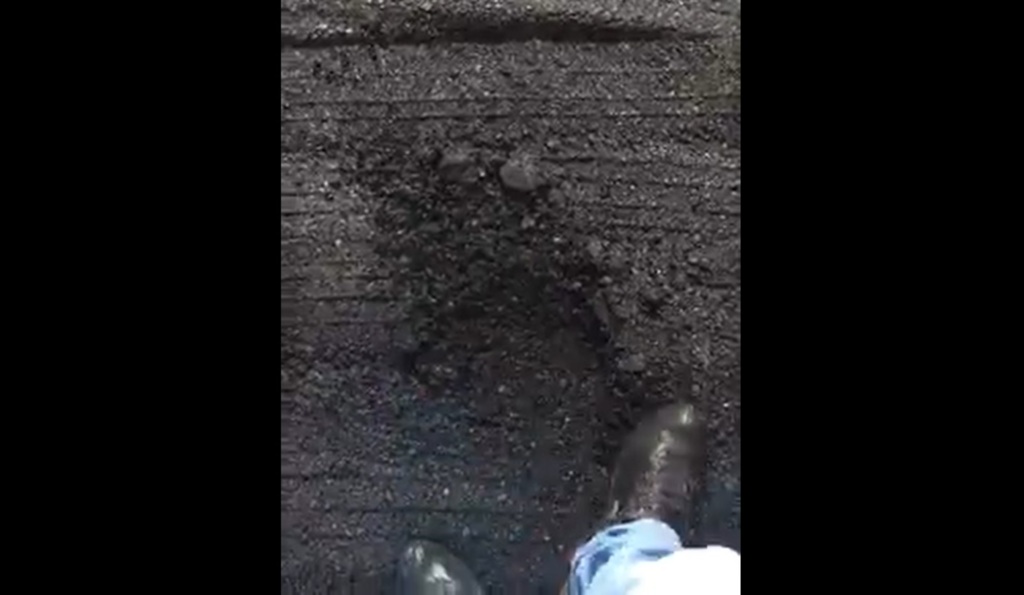 VÍDEO: leitor questiona qualidade do asfalto em operação tapa-buracos