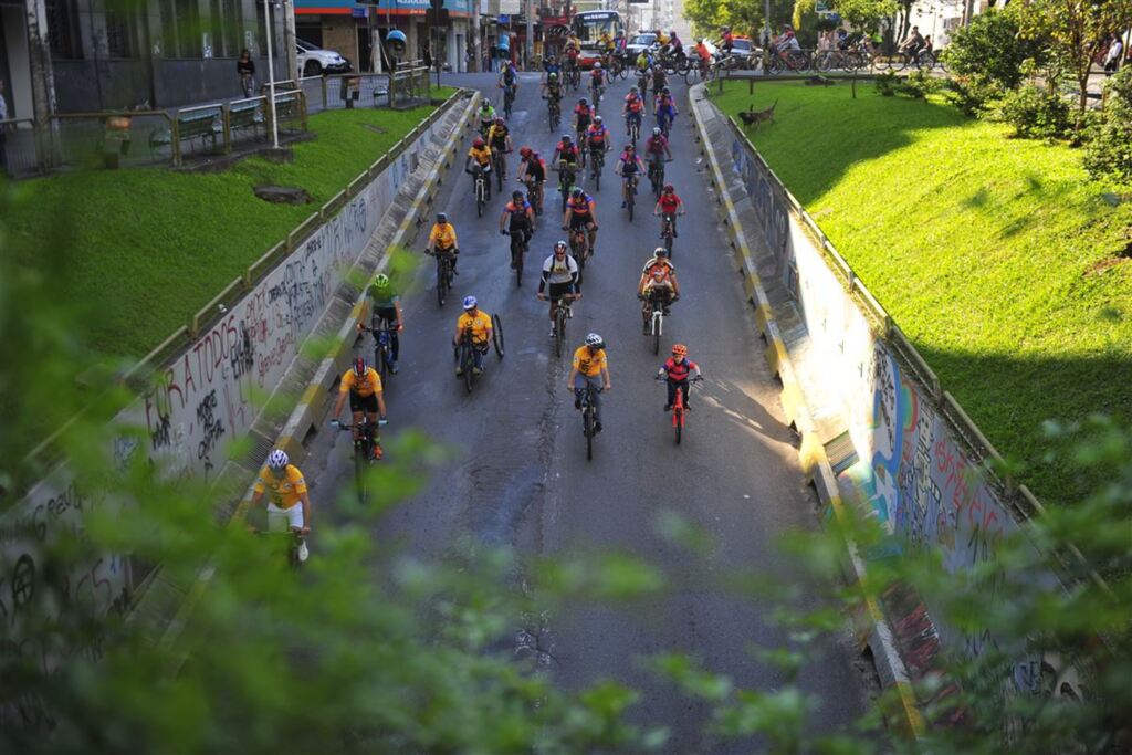 Ciclistas promovem passeio em homenagem à Santa Maria