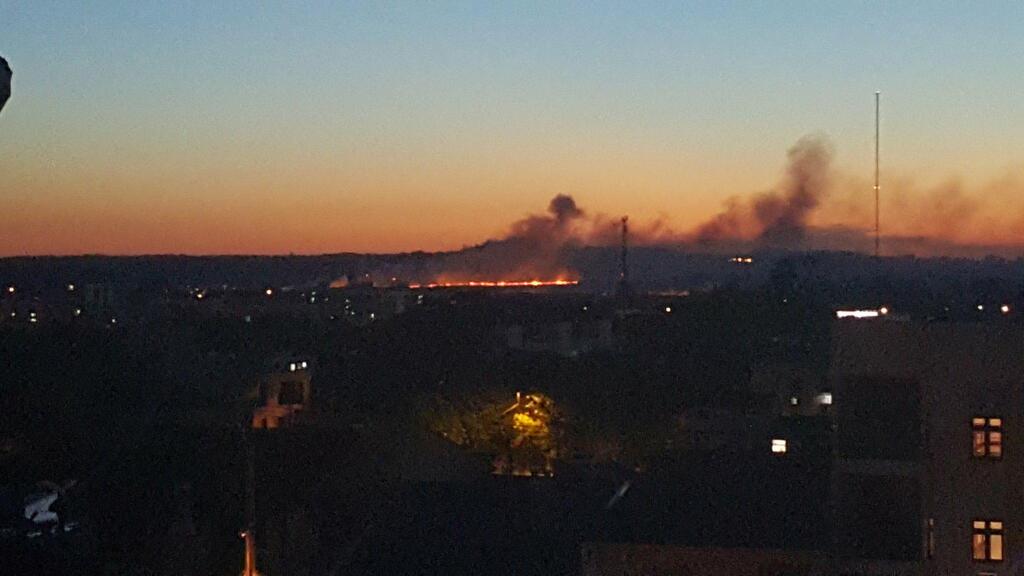 Incêndio atinge área do Exército em Santa Maria