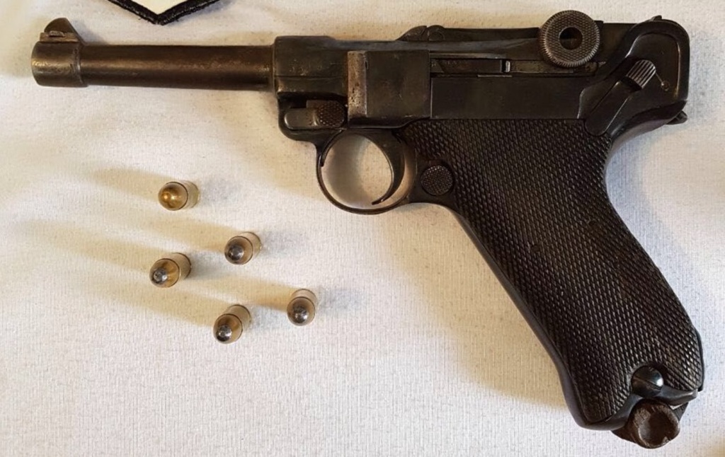 Pistola da mesma marca da usada pelo exército nazista pode integrar acervo do Memorial Mallet