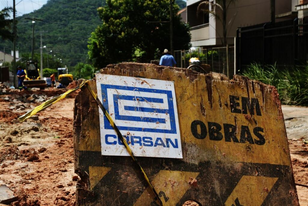 Água deve voltar até o final da tarde em bairros de Santa Maria