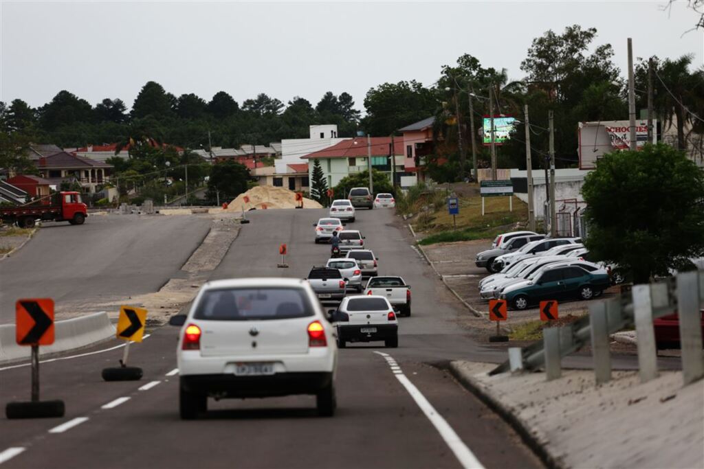 Foto: Lucas Amorelli (Diário) Viaduto tem 100 metros de extensão - 