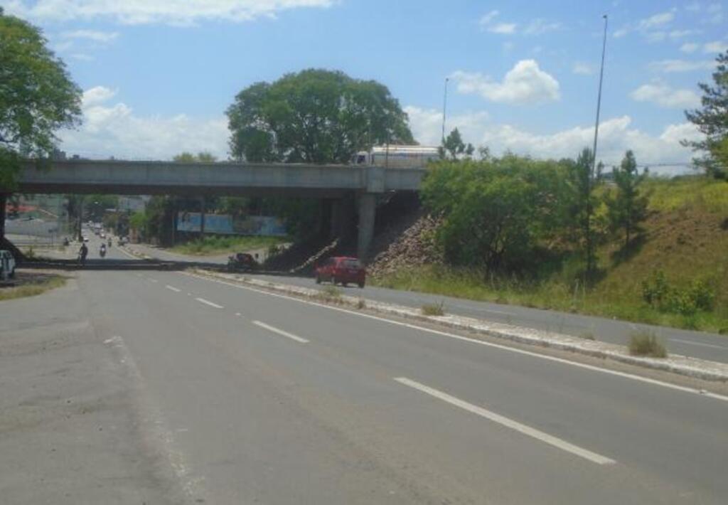 Viaduto da rodoviária terá novo bloqueio nesta segunda-feira