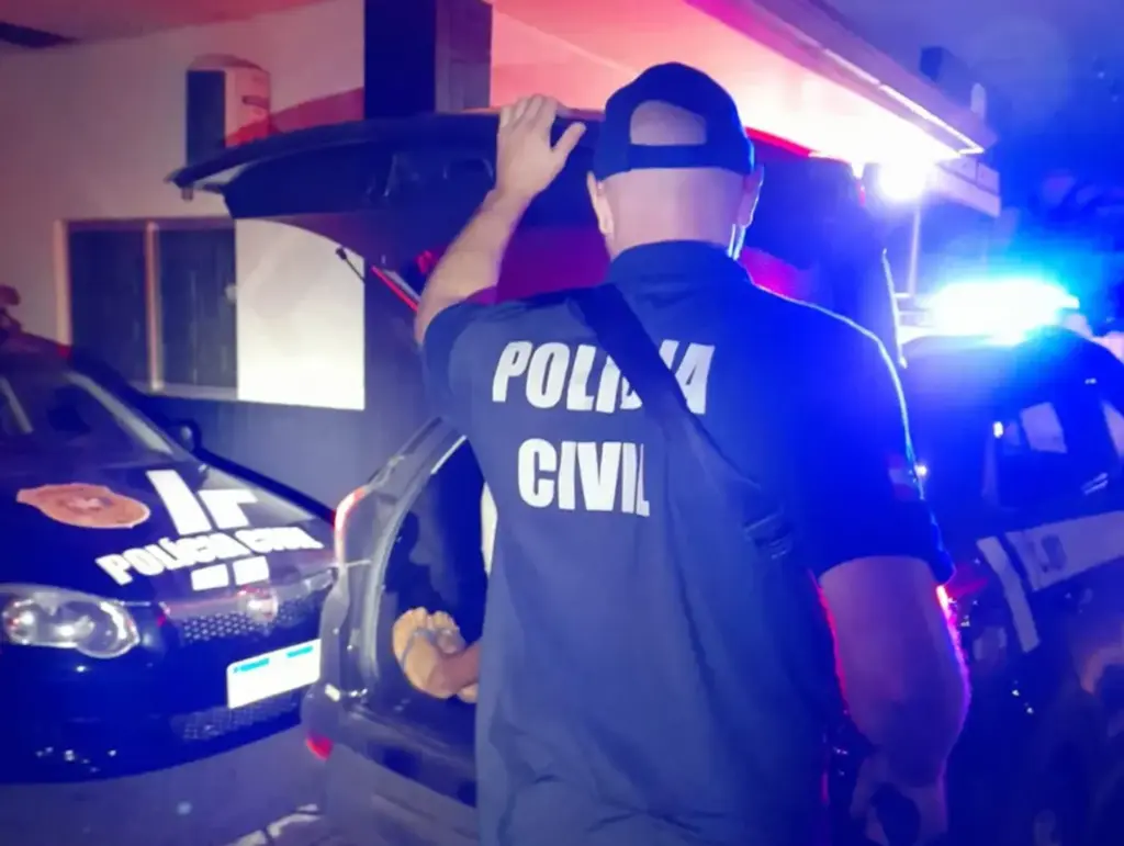  - Dupla suspeita dos abusos foi presa na sexta-feira — Foto: Polícia Civil/Divulgação