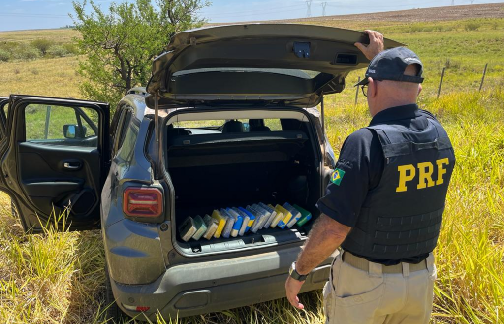 divulgação - Criminosos transportavam cocaína e crack em um Jeep Renegade.