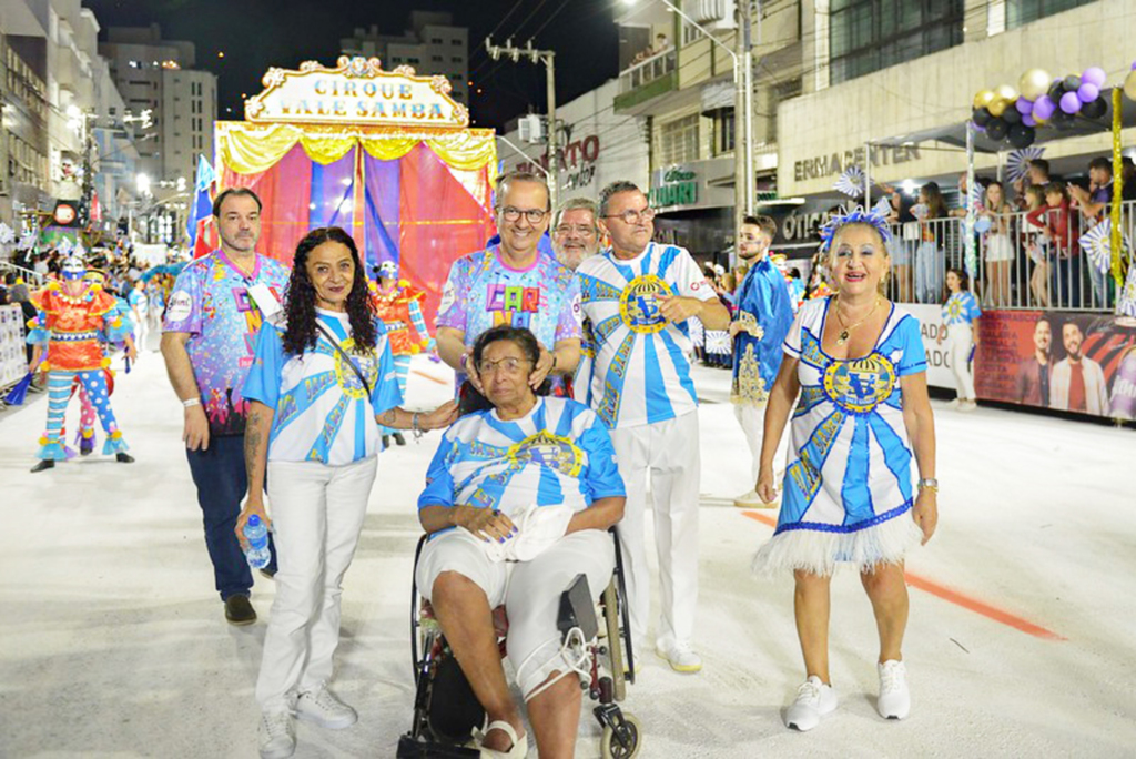 Veja como foi a volta do Carnaval em Santa Catarina após dois anos sem desfiles