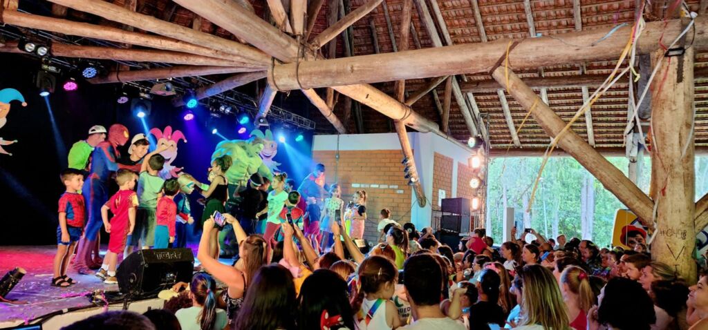 Tradicional Carnaval Infantil na comemoração do aniversário de Capinzal