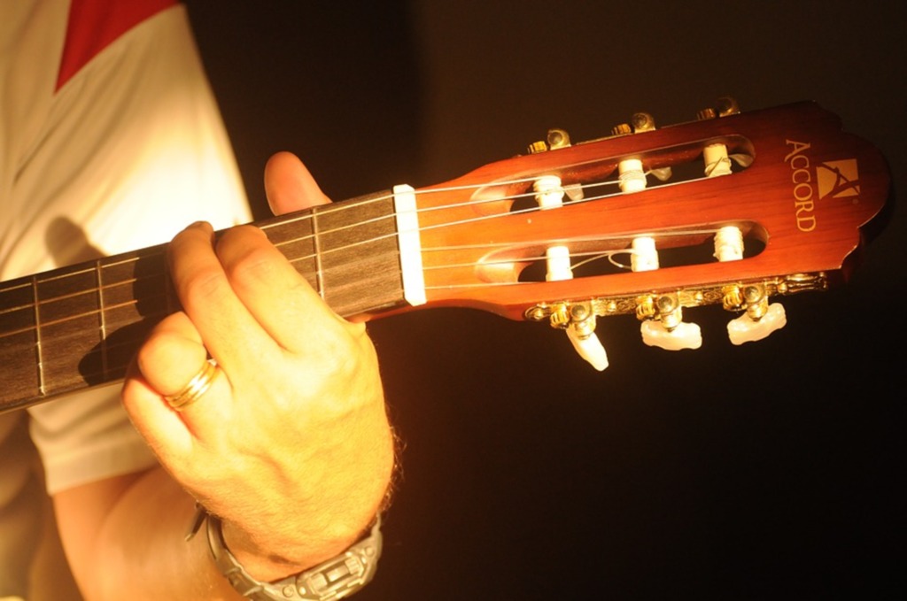 UFSM tem oficinas gratuitas de canto e violão