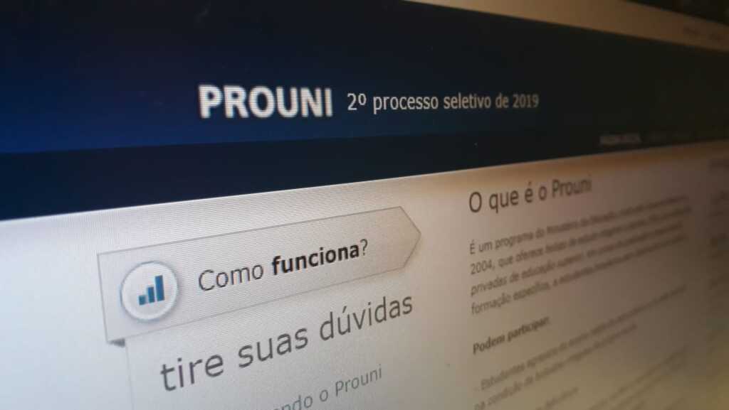 Candidatos que fizeram o Enem a partir de 2010 poderão concorrer a bolsas remanescentes do Prouni