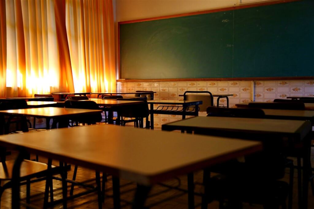Matrículas e transferências nas escolas estaduais começam nesta segunda-feira