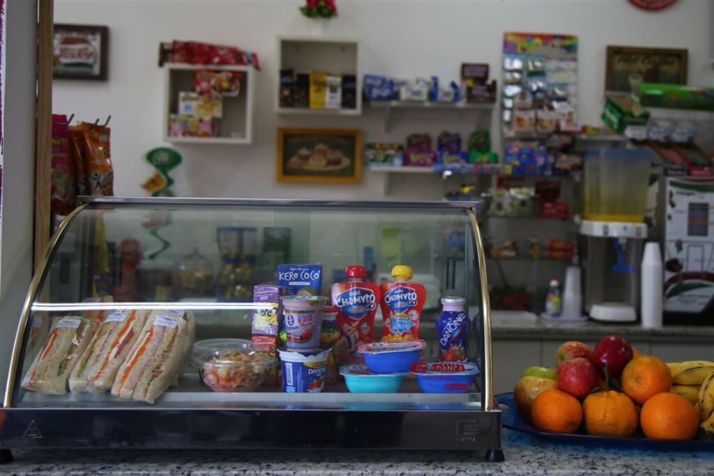 Cantinas de escolas têm 3 meses para se adaptar à lei que proíbe venda de guloseimas e refrigerantes