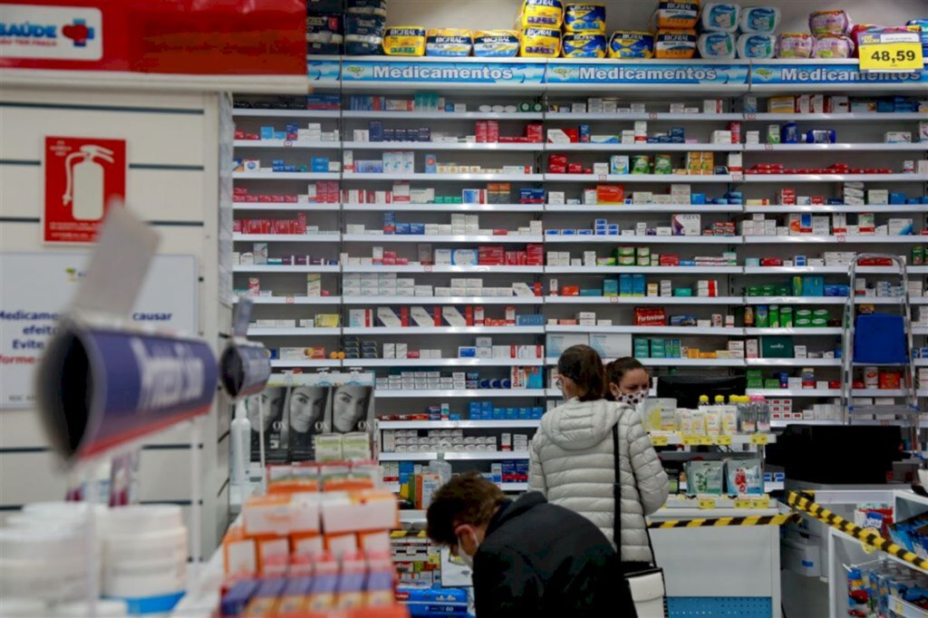 Farmácias não têm previsão de alta de preço de remédios
