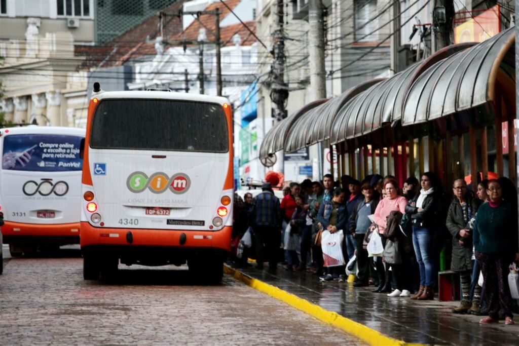 Se empresas atuais de ônibus saírem, caberia pedido de indenização?