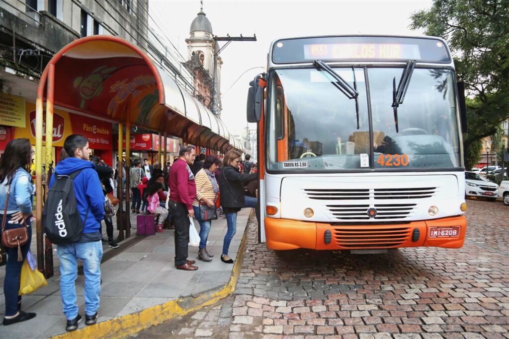 Prefeitura apresenta o cálculo do novo valor da passagem de ônibus em Santa Maria