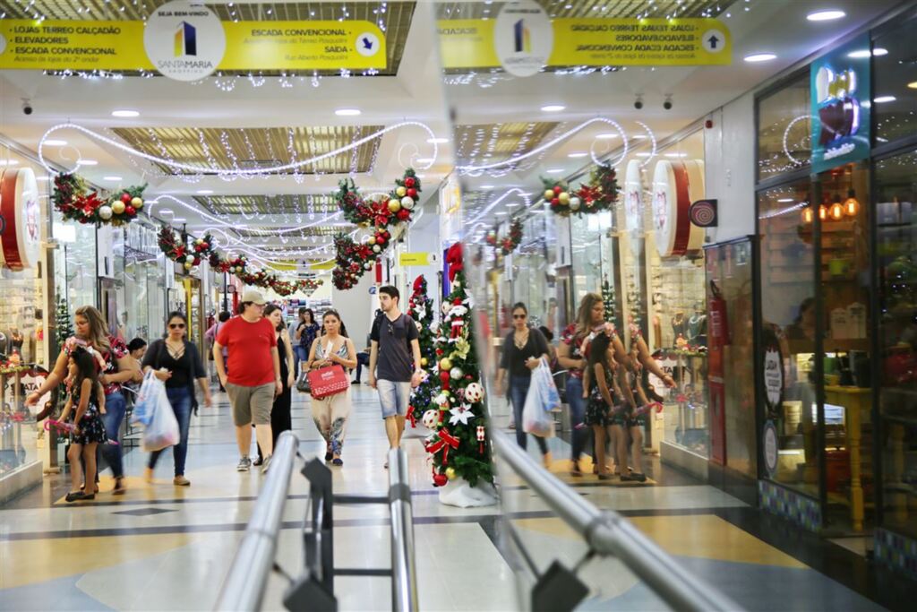 Pesquisa ponta aumento de 5,5% nas vendas de Natal nos shoppings brasileiros