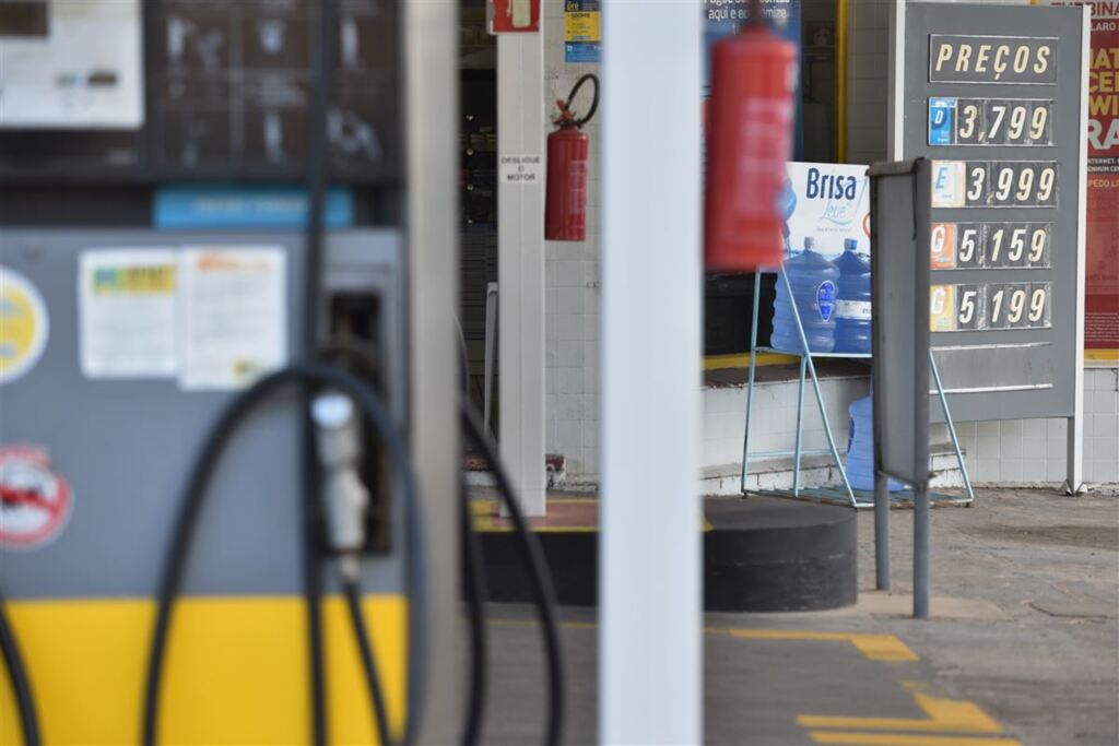 PESQUISA: preço do litro da gasolina ultrapassa os R$ 5 em postos de Santa Maria