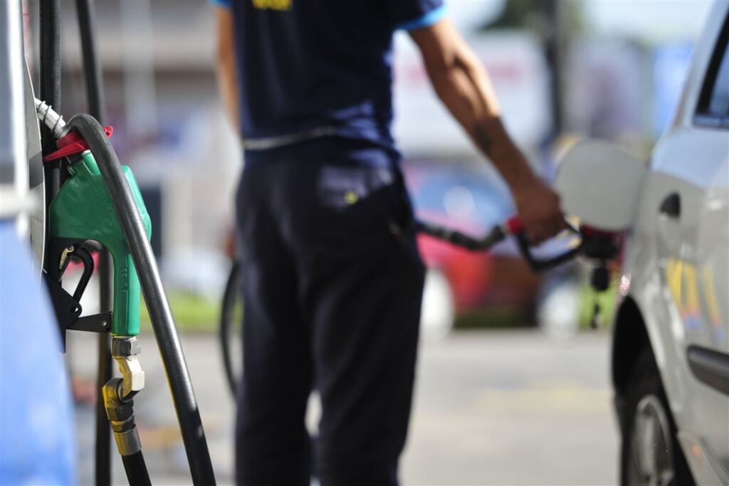 Preços da gasolina e do diesel reduziram nesta quinta-feira