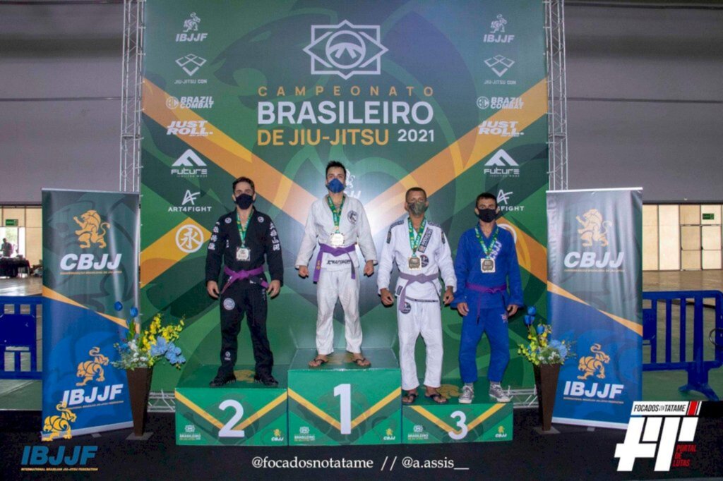 Casal de Santa Maria conquista título brasileiro de jiu-jitsu