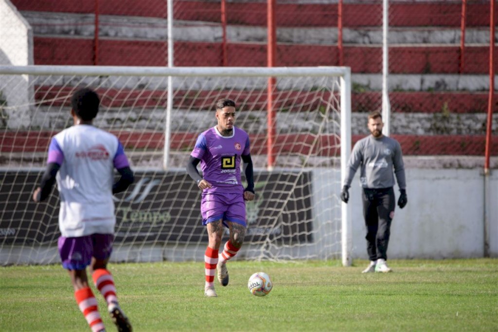 Inter-SM encara o Guarani de Venâncio Aires em jogo atrasado da Divisão de Acesso