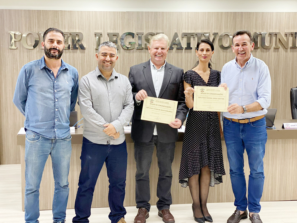 DEPUTADO BERLANDA É HOMENAGEADO NA CÂMARA MUNICIPAL DE VEREADORES DE CURITIBANOS