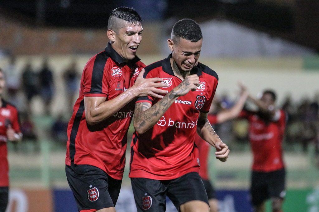 Futebol pelo Mundo on X: Todos os resultados dos jogos de hoje pelos  Estaduais e Copa do Nordeste. #Paulistão2019 #CORxSAN #Carioca2019 #FLUxCAB  #Mineiro2019 #CRUxTOM #Baianão2019 #BAxVI #Pernambucano2019  #Catarinense2019 #Gauchão2019 #INTxAIM