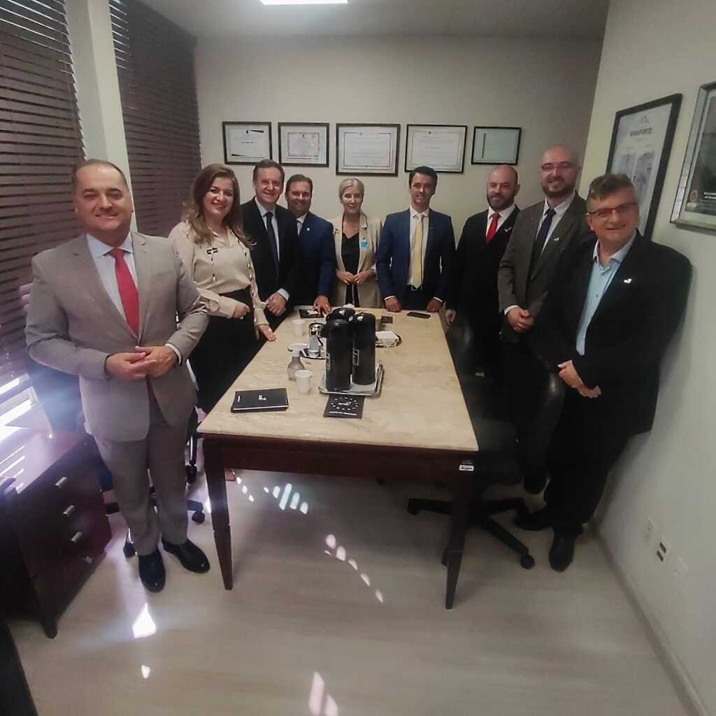 Crédito: Ascom deputado Jair Miotto - Foto: Comitiva de reitores da Acafe se reuniu com membros da bancada do União Brasil