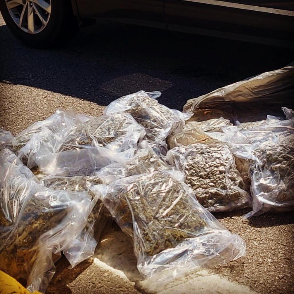 Foto: Divulgação - Polícia Federal - Junto ao líder do grupo foram encontradas porções de drogas