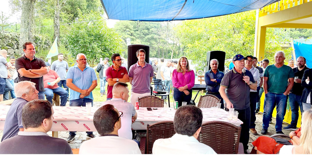 O deputado estadual Nilso Berlanda (PL), participou no último sábado (4) do encontro do Partido Liberal de Curitibanos (PL). O evento reuniu mais de 200 pessoas e teve 106 novas filiações