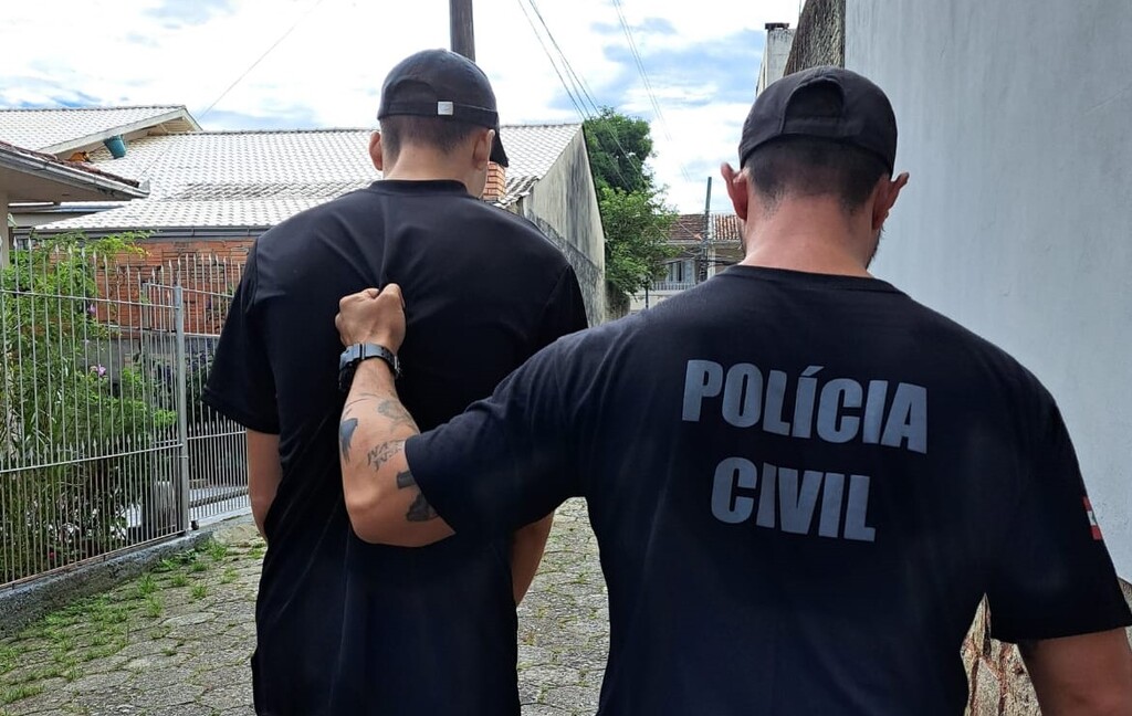 Operação quer desmantelar associação criminosa que atua no tráfico de drogas entre a Serra e o Litoral de Santa Catarina