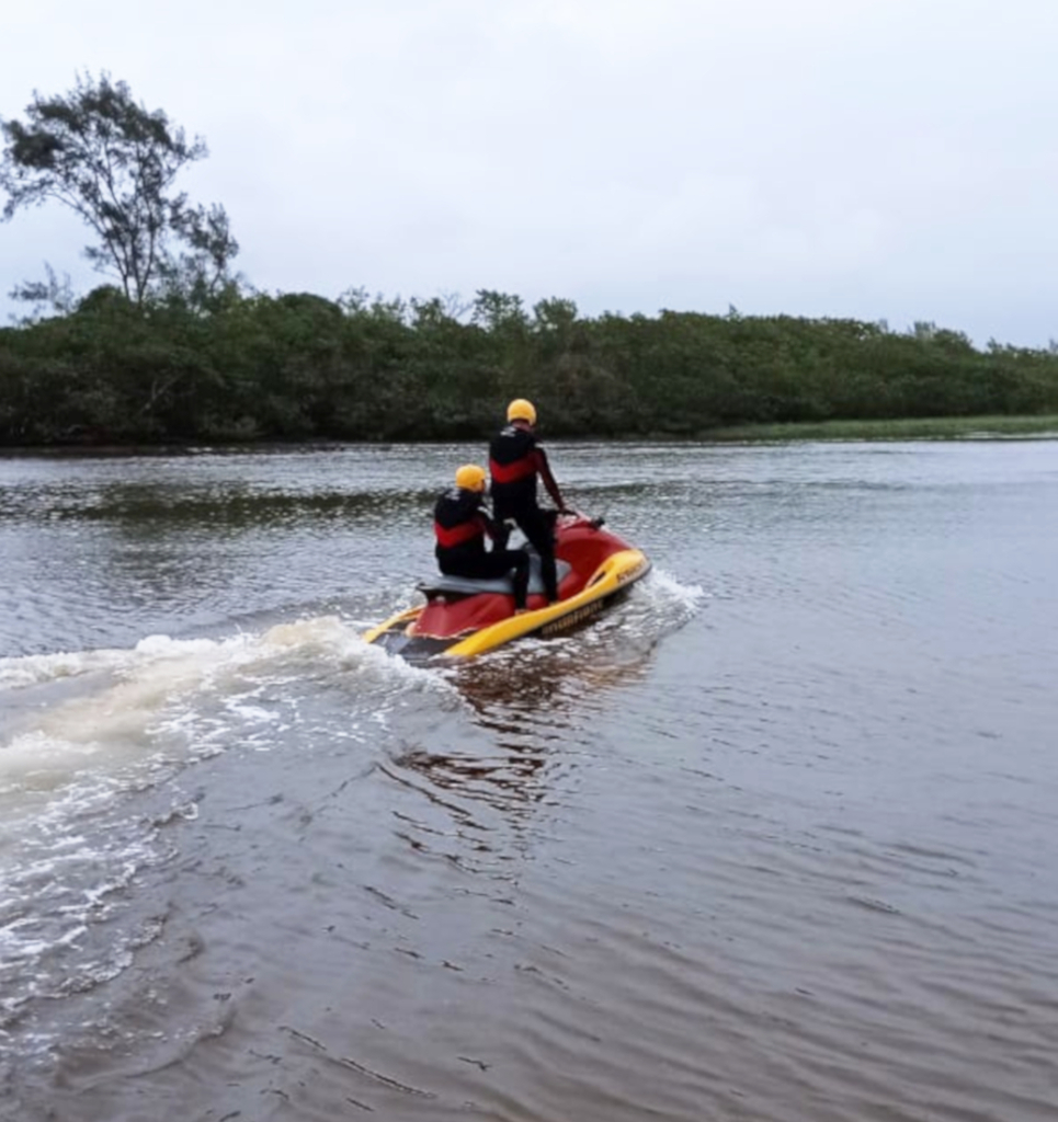 Bombeiros resgatam pescador com necessidades especiais no Rio D’una