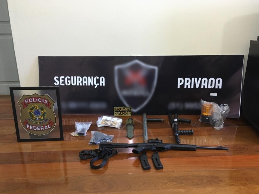 Divulgação PF - 50 policiais foram mobilizados para o cumprimento de nove mandados de busca