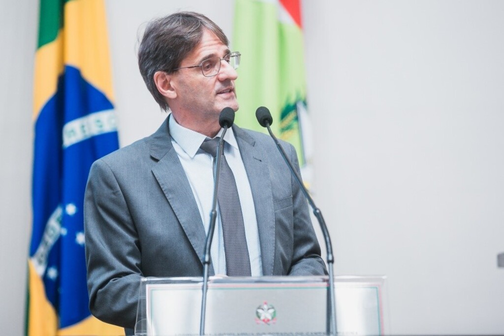 Saretta faz apelo para ampliação de leitos de UTIs Neonatais 
“Estamos na iminência de um colapso na saúde infantil”