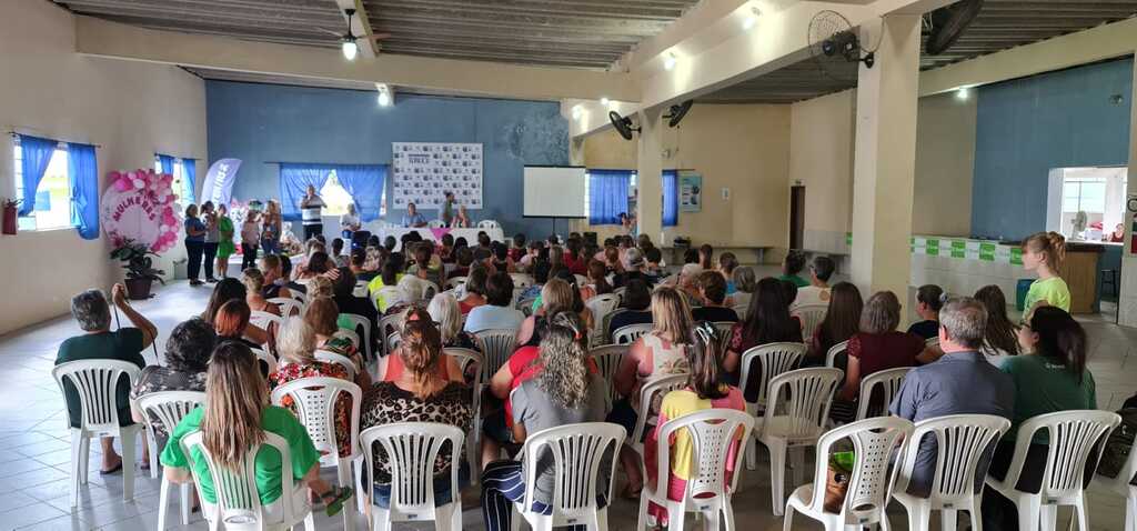 Encontro de mulheres de Turuçu reúne 150 participantes