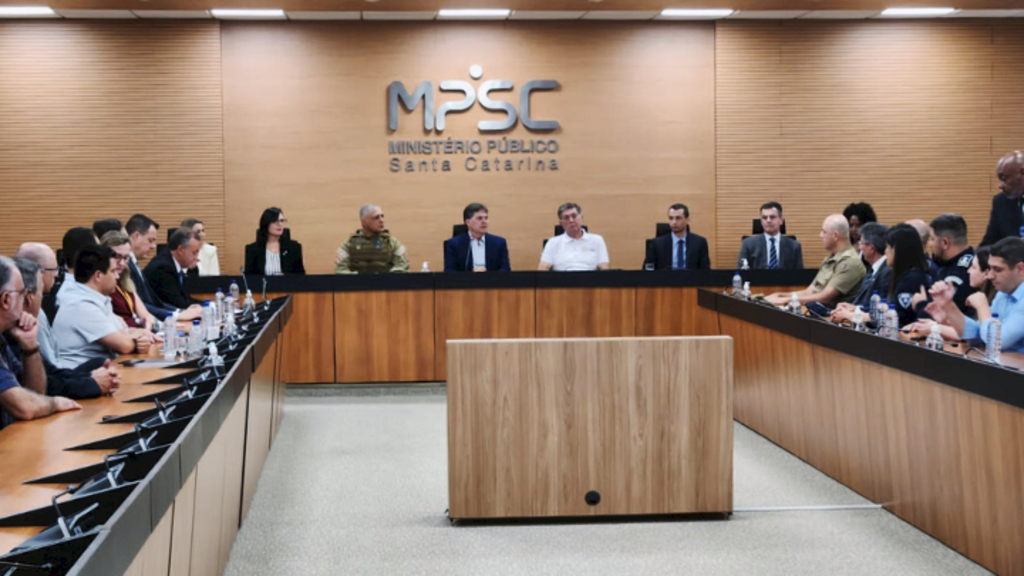Busca por soluções: reunião discute como conter ocupações irregulares