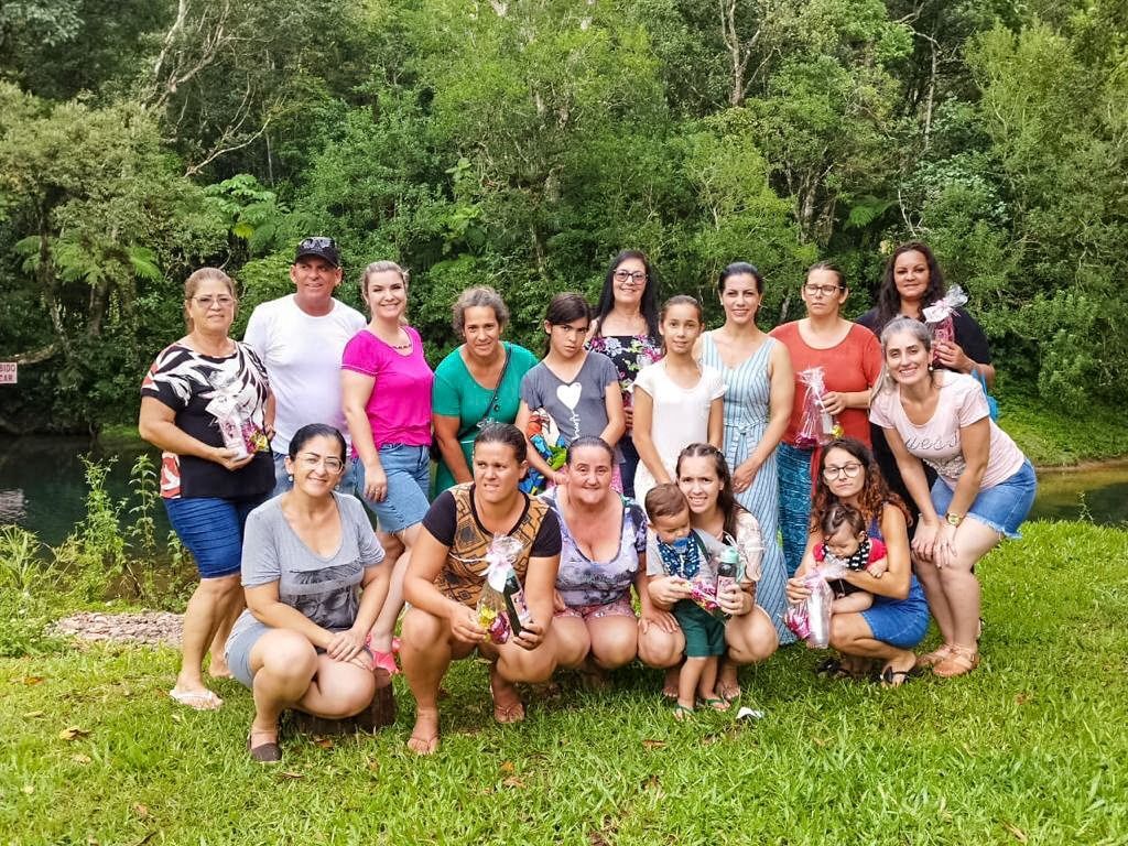 MULHERES DO CRAS DE PRAIA GRANDE CONTARAM COM UMA TARDE DE REIKI