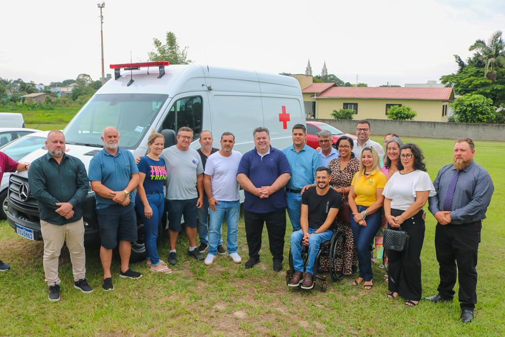 QUATRO VEÍCULOS 0KM SÃO ENTREGUES NO MUNICÍPIO DE SANTA ROSA DO SUL