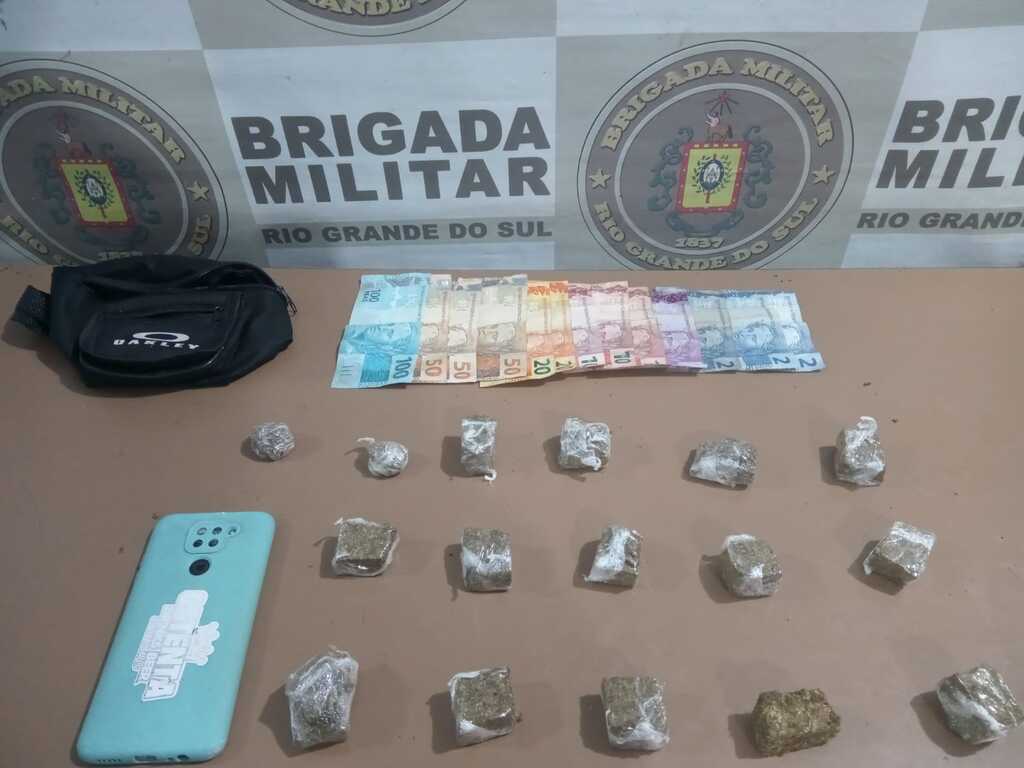 BM apreende dois menores por tráfico de drogas nas últimas horas em Pelotas