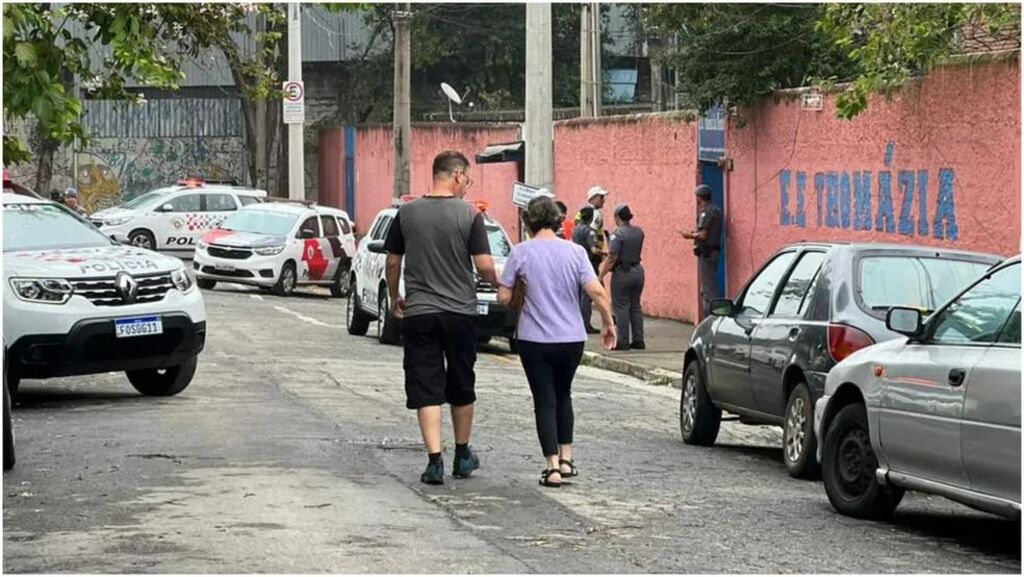  - Professores e alunos foram esfaqueados na Escola Estadual Thomazia Montoro, na Vila Sônia, em São Paulo, no dia 27 de março de 2023 — Foto: Cristina Mayumi/TV Globo