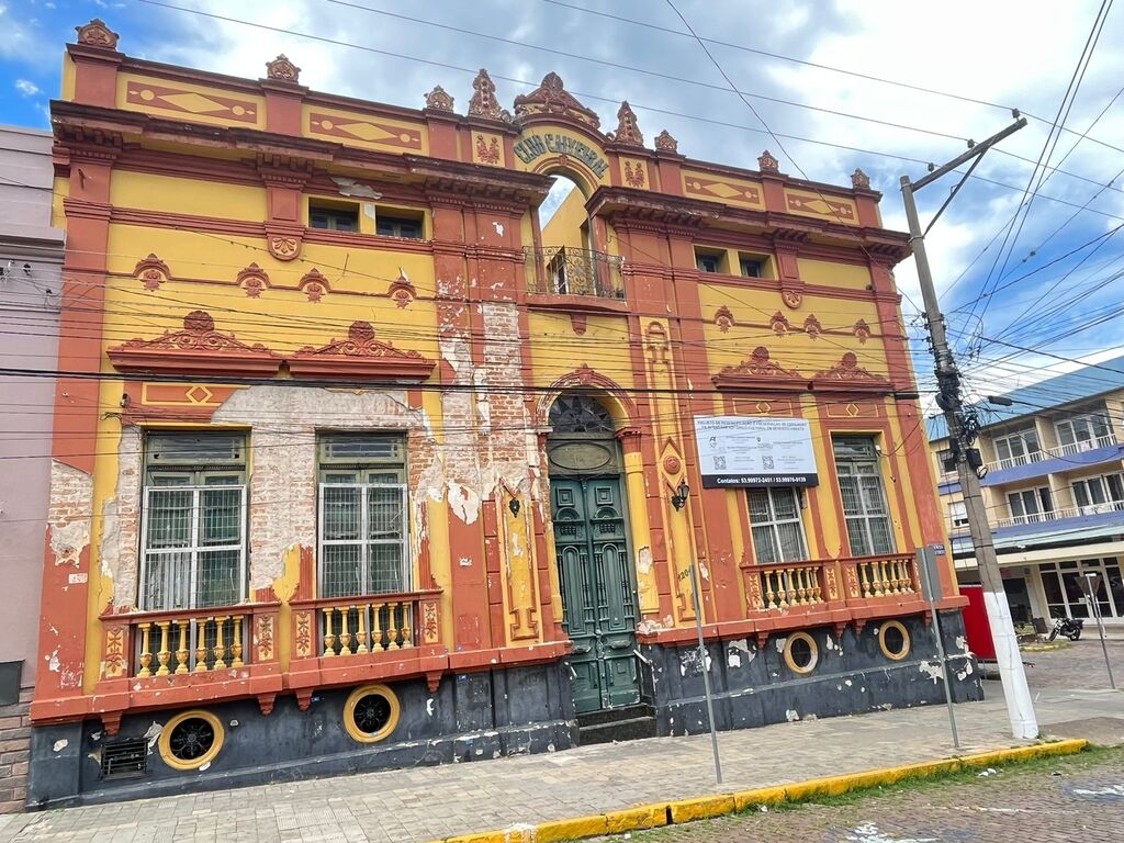 Trabalho é para requalificação do antigo prédio do Caixeiral