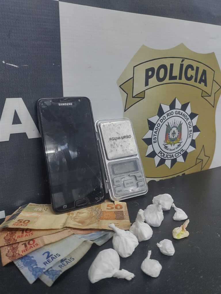 Polícia Civil prende homem que traficava drogas em frente a Hospital em Pelotas