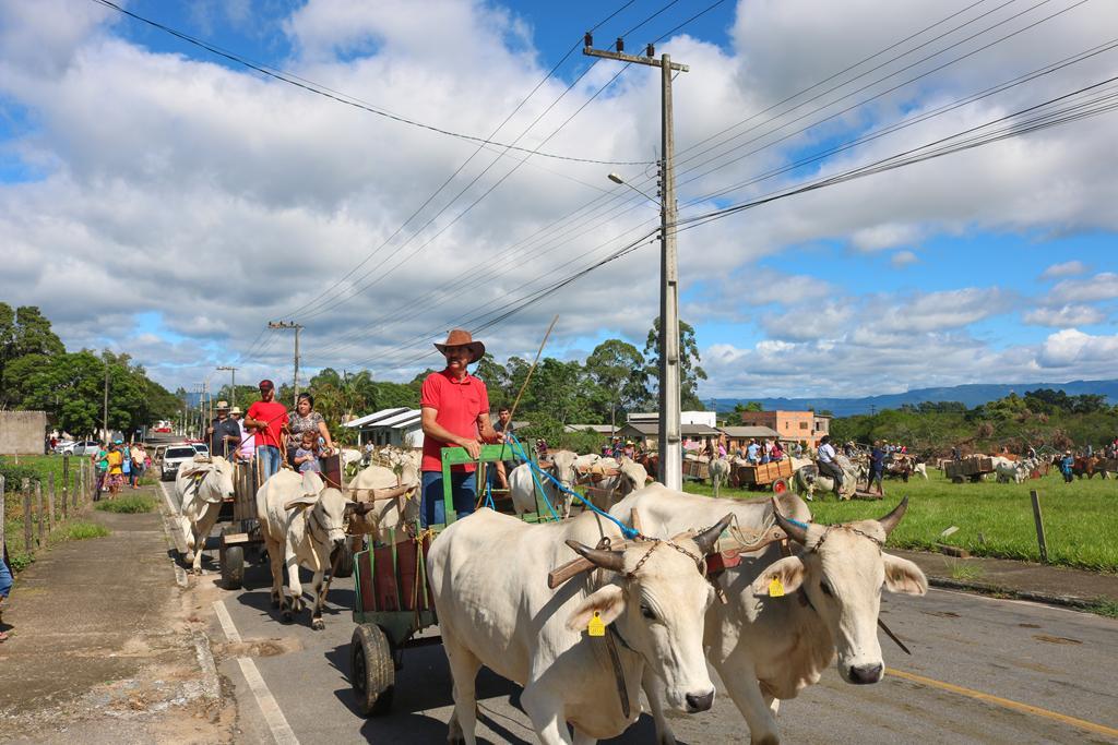 ENCONTRO REÚNE MAIS DE 140 CARROS DE BOI EM SÃO JOÃO DO SUL