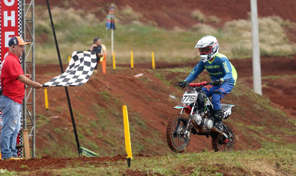  - Rhuan compete na categoria mini motos