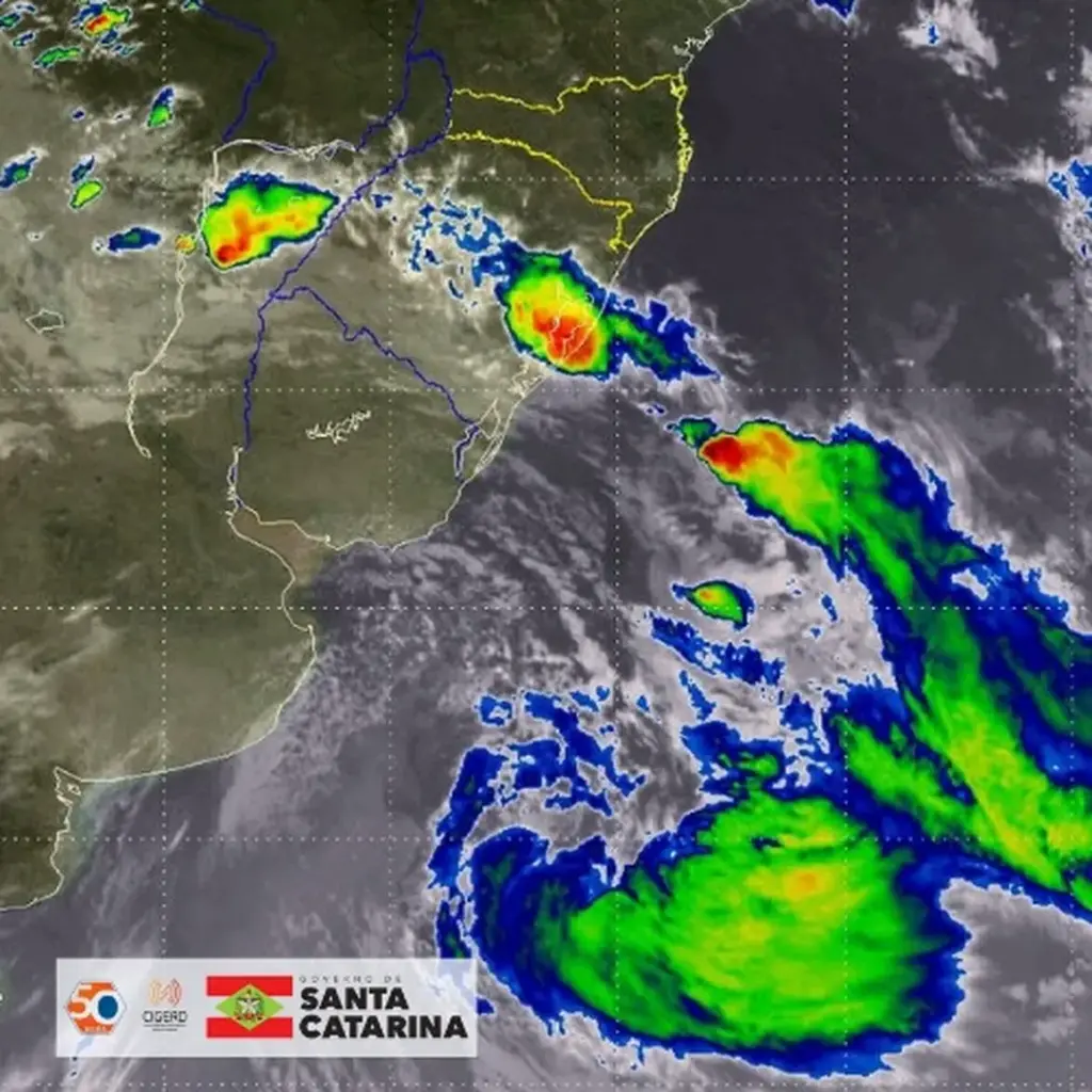 Ciclone bomba deve provocar vendavais e ondas de até 3,5 metros em SC