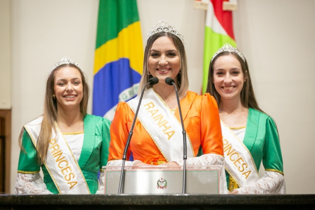 FOTO: Rodolfo Espínola/Agência AL - Realeza da festa