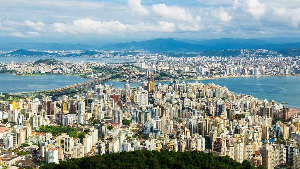 Florianópolis e Joinville estão entre as três cidades mais empreendedoras do país