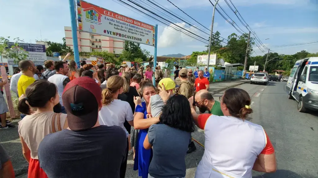 Creche de Blumenau é alvo de ataque — Foto: Arquivo Pessoal - 