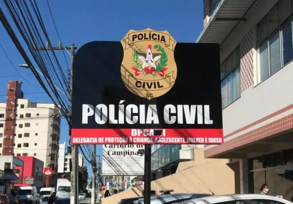 SC não tem efetivo suficiente para atender 24h em delegacias de proteção à mulher, diz polícia