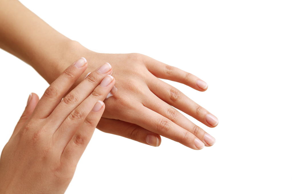 Foto: Divulgação - Ao notar qualquer anormalidade nas unhas, é muito importante procurar o médico dermatologista.